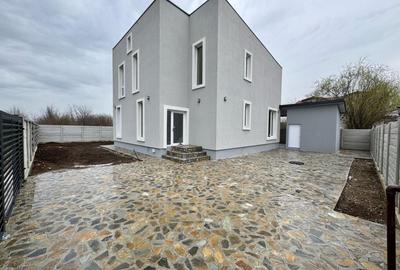 Casă individuală cu 4 camere în Corbeanca