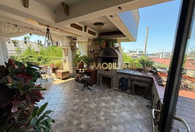 Apartament cu 3 camere decomandat în Berceni