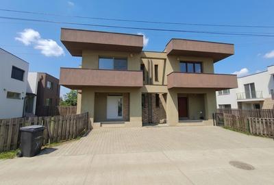 Casă individuală cu 4 camere în Tunari