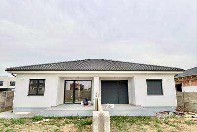 Duplex cu 3 camere în Moșnița Veche