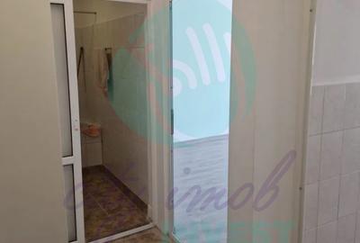 Garsoniera la 6 minute distanta de metrou - 6