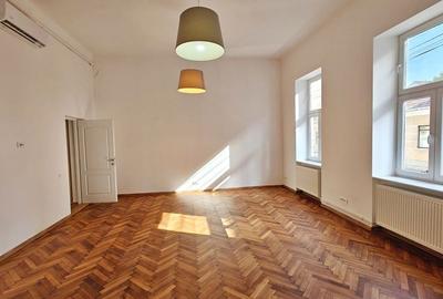 Spatiu elegant, 3 incaperi, 2 bai, tavan inalt, zona Parcului Central - 1