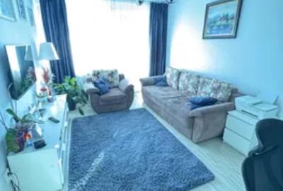 Apartament cu 3 camere semidecomandat, mobilat în Basarabia