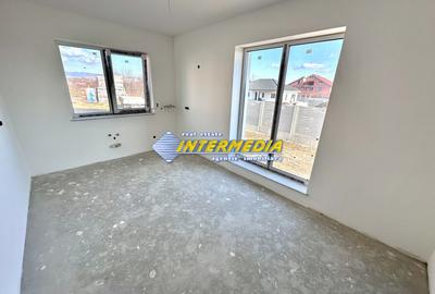 Casa noua in Cetate 4 camere teren 340 mp finisata 90 % - 18