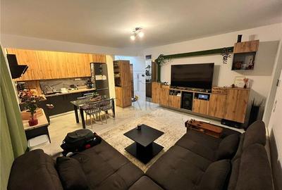 Apartament cu 2 camere semidecomandat, mobilat în Giroc