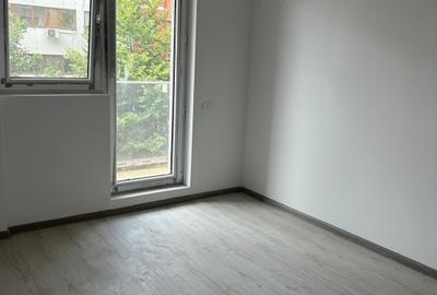 Apartament cu 2 camere decomandat în Berceni