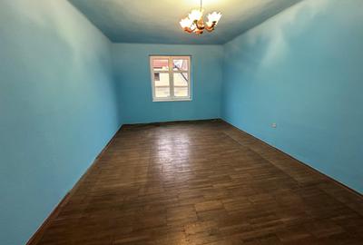 Apartament 3 camere - 95 mp - etaj 1 - zona Centrala - 9 Mai - 5