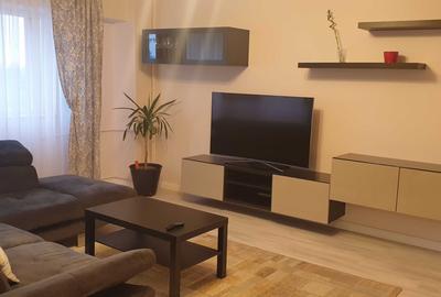 Vanzare apartament 2 camere Ion Mihalache - Liceul Iorga - 1