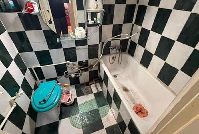 Piata PECO - str. Turnu Magurele, Apartament decomandat cu 3 camere - 65 mp - 6