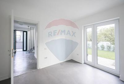 De închiriat casă renovată 2023, 5 camere, pericentral - 6
