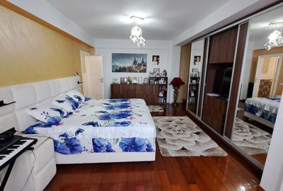 PENTHOUSE LUX - LOCATIE EXCELENTA -VIEW SUPERB - TERASA AMENAJATA 300 MP - 48