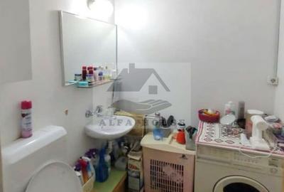 Apartament cu trei camere,  zona Racadau ,83 mp , etaj intermediar - 8