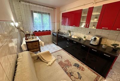 OPORTUNITATE !!! 3 CAMERE MANASTUR STR MEHEDINTI CU LOC DE PARCARE , 60 MP - 15
