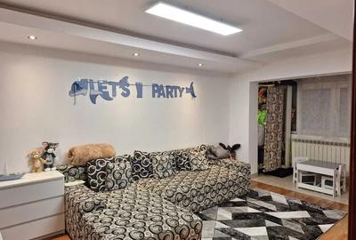 Apartament cu 3 camere decomandat, mobilat în Sud