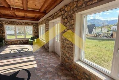 Cabana din piatra de codru si busteni pe Clisura Dunarii, Caraș-Severin - 24