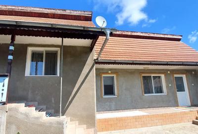 Casa 2 camere suprafata utila 78 mp,teren 691 mp,spre vanzare in Gusu Sibiu - 1