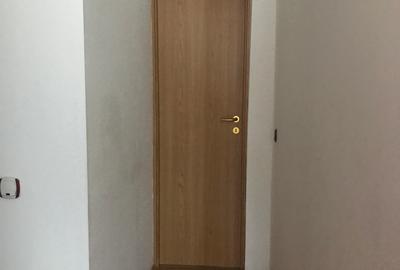 Garsoniera, zona Ostroveni, mansarda, 30 mp, mobilata, cu centrala proprie - 2