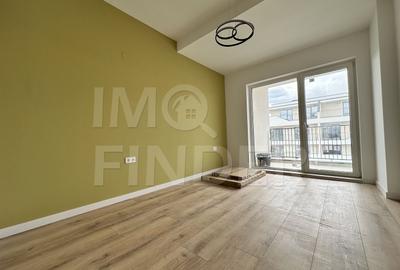 Apartament cu 3 camere semidecomandat, mobilat în Florești