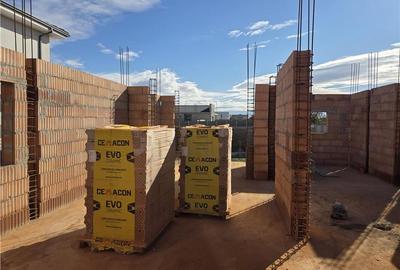 Duplex separat prin dressing - 140 m2 utili - toate utilitatile - 5