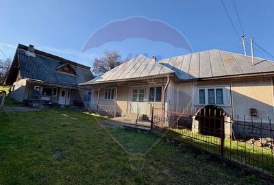 Casa / Vila cu 6 camere de vanzare - 1