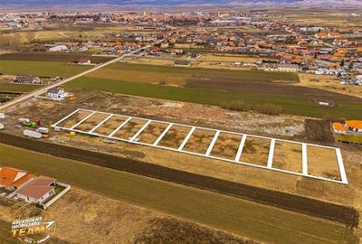 FILM! Terenuri intravilane de 680mp de vanzare, cu utilitati, Targu Secuiesc - 2