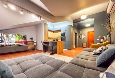 Apartament cu 3 camere decomandat în Cug