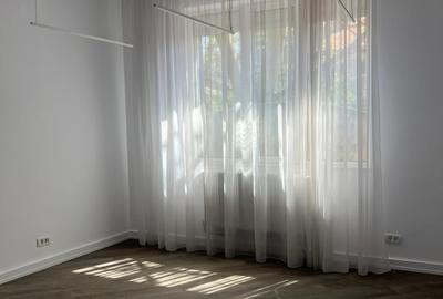 Casa Individuala Ferdinand recent renovata, pretabila Firme, Salon Beauty - 5
