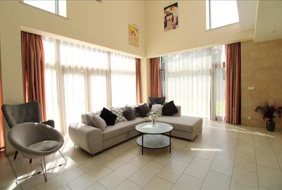 Apartament 3 camere, terasa, gradina, garaj, Central, zona Clinicilor - 2