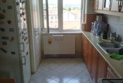 Apartament cu 3 camere decomandat în Ultracentral