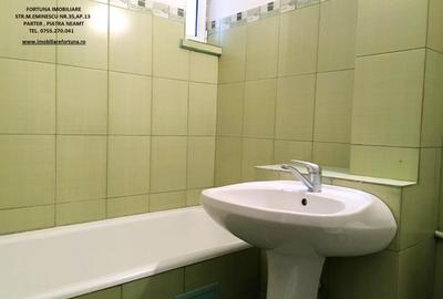 Apartament 3 camere, cu boxa, zona BCR - 10