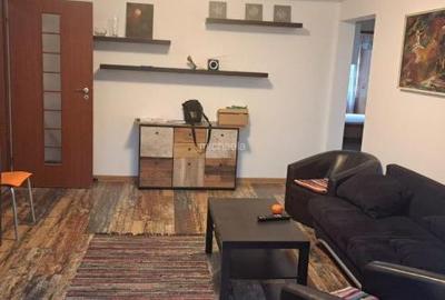 Apartament cu 3 camere semidecomandat, mobilat în Ștefan cel Mare