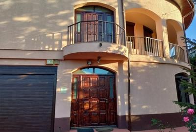 Parc Bazilescu,S+P+1+Pod ,constr 2007,Sutila 340mp, 6 cam, 5 bai, garaj 2 masini - 1