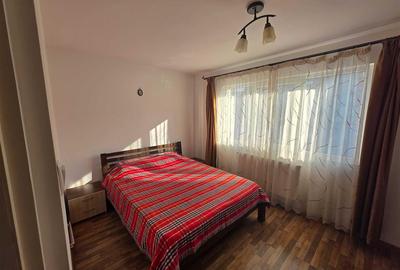 Apartament cu 2 camere semidecomandat, mobilat în Podu Roș