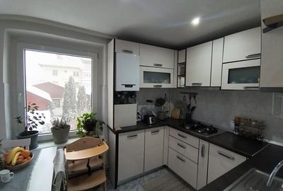 APARTAMENT DE VANZARE IN SIRET – 4 camere | Etaj 1 - 14