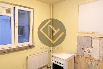 LUICA - Vanzare apartament 3 camere - bloc Anvelopat ! - 18