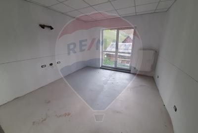 Vila / Pensiune / Camin / Azil seniori, zona superba Moeciu, parcare - 8