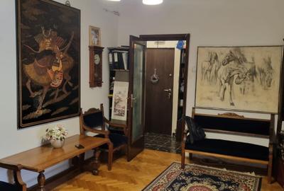 Eleganță interbelică în inima orașului – apartament cu potențial investițional - 2