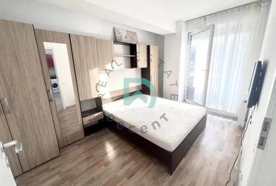 Apartament cu 2 camere semidecomandat în Răcădău
