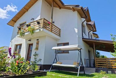 Casă individuală cu 4 camere în Săbăreni