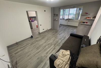 Apartament cu 3 camere semidecomandat, mobilat în Tomis II