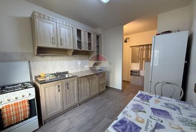 Apartament cu 2 camere, aleea Moldoveanu, et 1. - 3