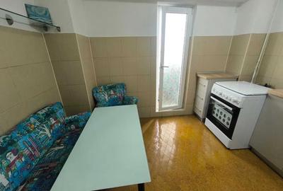 Garsoniera Muncii Metrou 1 Minut Decomandat 42mp - 3