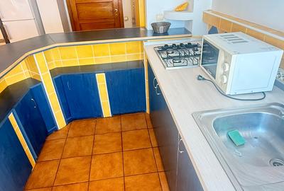 Apartament semidecomandat, Centru – Strada Revoluției, etaj 1 - 8