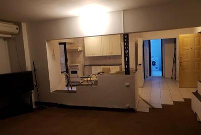 Apartament cu 2 camere decomandat, mobilat în Calea Călărașilor