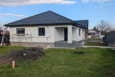 Casa cu garaj Lilieci- teren 540m, canalizare, apa, gaz. - 19
