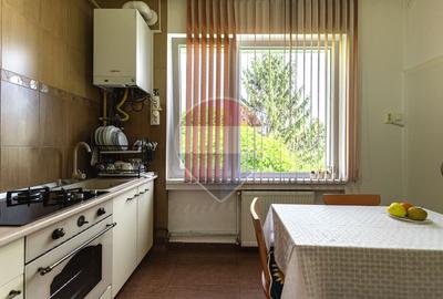 Apartament cu 2 camere decomandat în Centrul Civic
