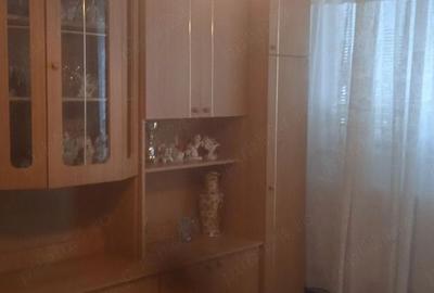 Apartament cu 2 camere decomandat, mobilat în Micro 20