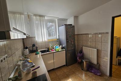 Apartament 3 camere, etaj intermediar, Complexul Studențesc, comision 0% - 9
