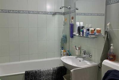 Apartament 3 camere structura mare Racadau intrare - 8