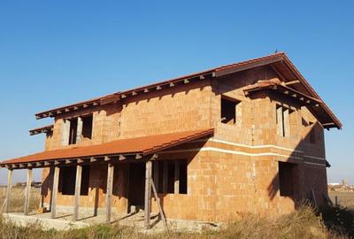 Vila la rosu - Sacalaz - 4